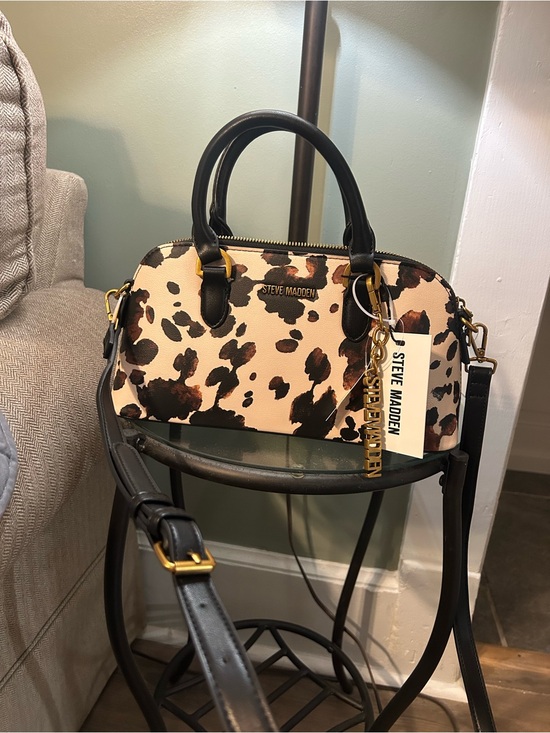 Steve Madden Handbags - Steve Madden Black & Tan Cow Print Dome Crossbody Satchel
